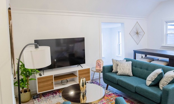 Lewiston Apartment | New Apt with Modern Style- 5 mins from St Mary’s, Central Maine Med, and Bates