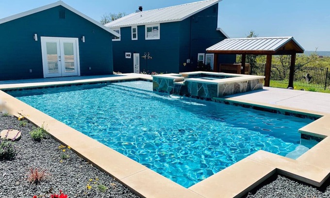 Dripping Springs House | NEW! AUSTIN HILL COUNTRY CHARM! POOL/HOT TUB/VIEWS
