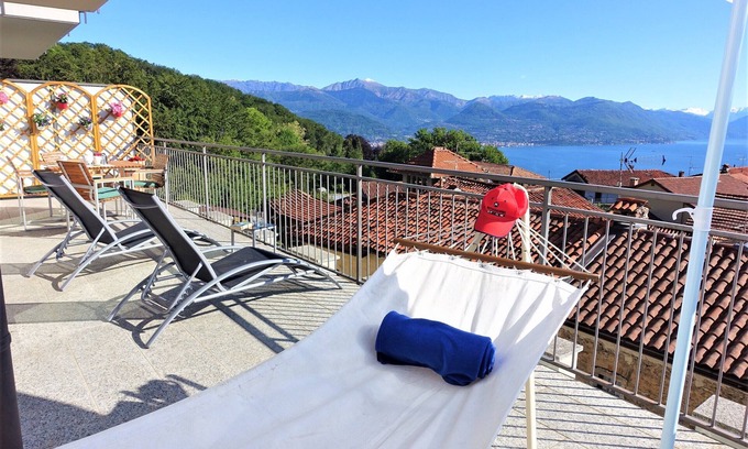 Stresa Apartment | New bright and sunny apartment with large terrace, panoramic views & free Wi-Fi