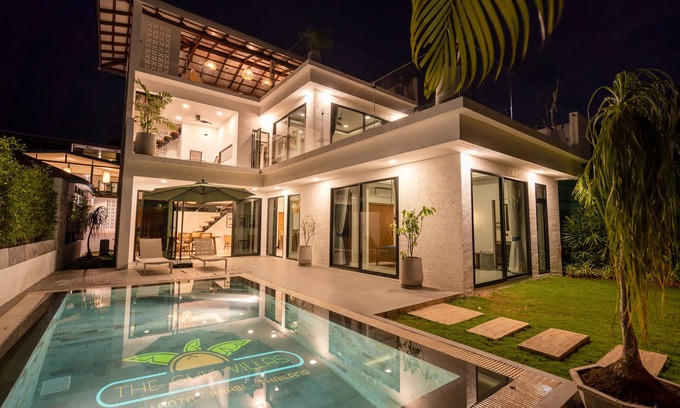 Ko Lanta Villa | New 'Balinese Style' Pool Villa Near Beach with Sunset Sea View!