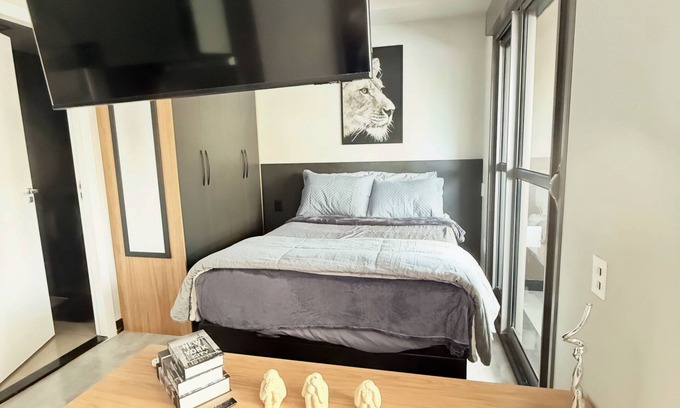 Sao Paulo Apartment | New and equipped studio | Close to the subway, ideal for couples and executives