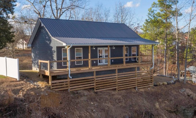 Crane Hill House | New build on Smith Lake Cullman County Side,Boat Dock and all furnishings.