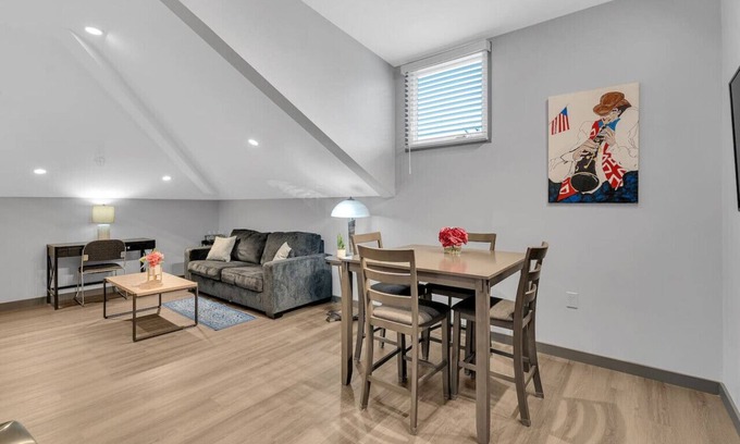 New Orleans Hotel | New Build Stylish Haven in Bywater + Parking