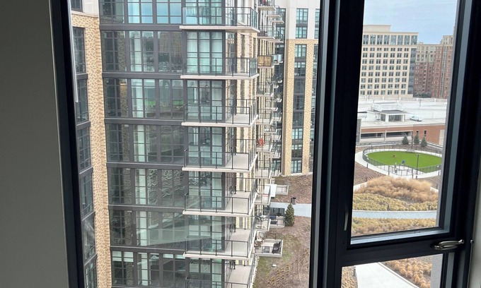 Eisenhower East Apartment | NEW building with gym and rooftop. Walk to movies and restaurants.