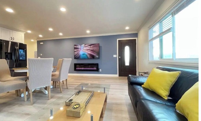 Sharp Park Apartment | New Coastal Home🐠 Steps to pier🐢 16mins to SFO✈️