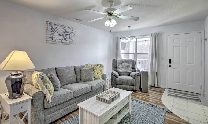 Lakeland Condo | NEW! Comfy Waterfront Condo w/ Boat Slip & Balcony