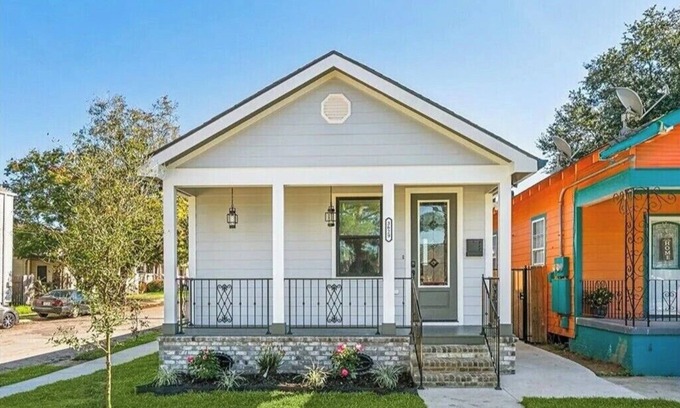 Gentilly Terrace House | New Construction -3BR/2 Full bath in Safe Gentilly area