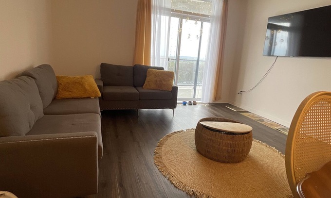 Laval Apartment | New construction appartement located in center of laval, beautiful view floor 11