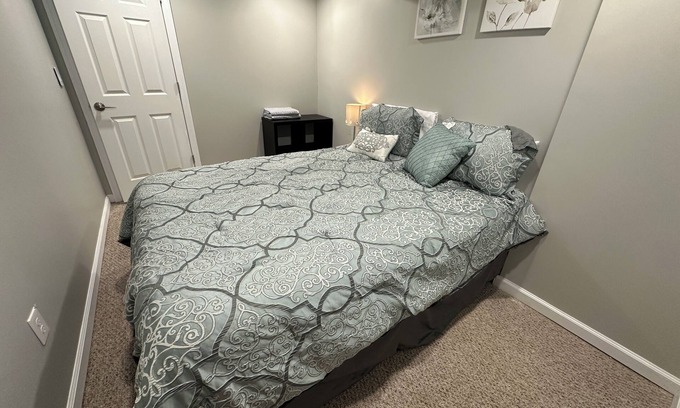 Piscataway Apartment | New Cozy 2-bedroom basement apartment with WiFi, AC in welcoming Piscataway