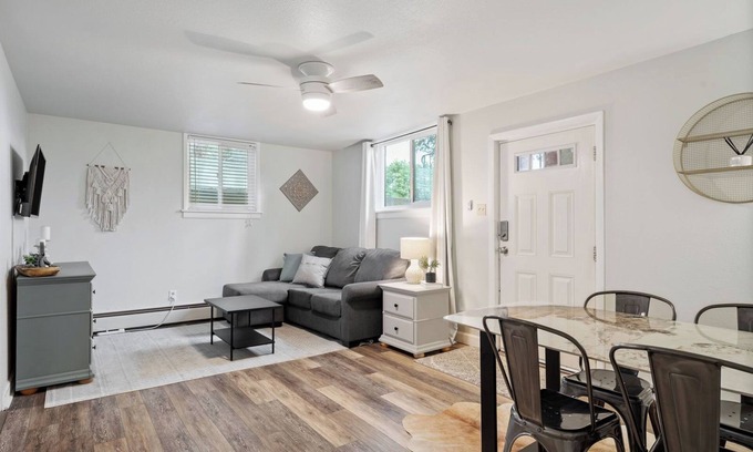 Cheyenne Apartment | NEW! Cozy Carriage Haus - UNIT B - Discount for Monthly Stays