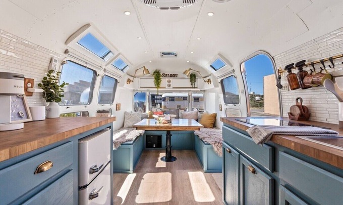 Tombstone Apartment | NEW! Cozy, Desert Dream Airstream with Firepit
