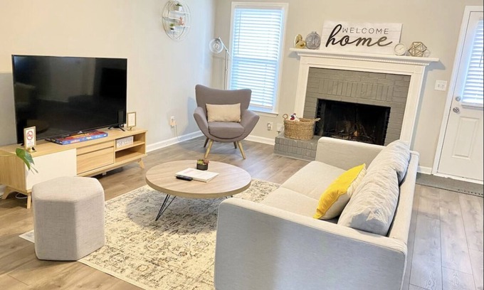 Buford House | 💥NEW⚡️Cozy Modern Trendy Home of Buford 3 mins from Mall of GA🌟
