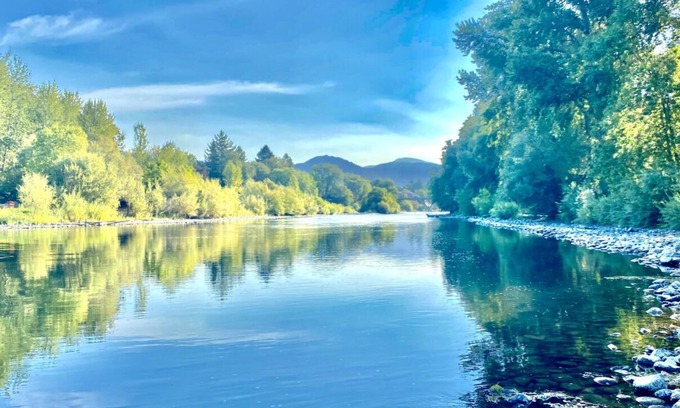 Grants Pass House | New Custom River Front Acreage 3-4 Bed 3.5 Bath Home