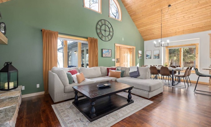 Crosslake House | NEW DESIGN~Summer on Chain of Lakes~Kings~Game Room