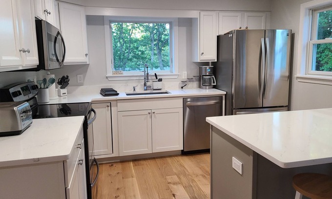 Edgartown House | NEW! Edgartown 3 BR 2 Bath Newly Remodeled Home