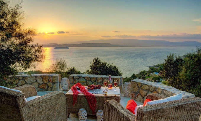 Kefalonia Villa | *NEW FOR 2016* Exclusive and private villa with pool