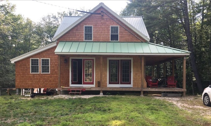 Center Lovell Cottage | NEW FOR 2023! Adorable Pet Friendly Cottage near Kezar Lake Beach!