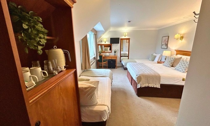Landford Hotel | New Forest Lodge