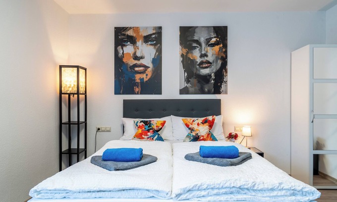 Hohberg Hotel | NEW Gästehaus-Flora, Kitchen, TV, Free Parking, near Europa-Park and Strasbourg
