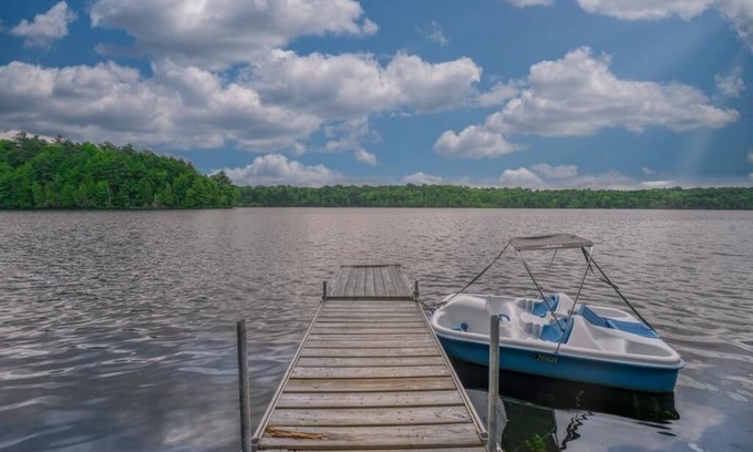 Central Frontenac Cottage | NEW! Gabriel’s Cottage