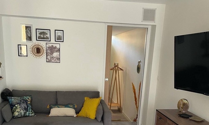 Fleurance Apartment | New ground floor apartment 2 minutes from the city center