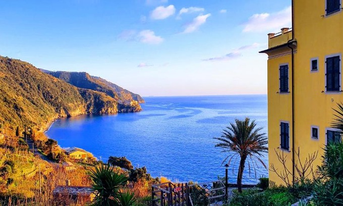 Corniglia Apartment | NEW Hanging Garden