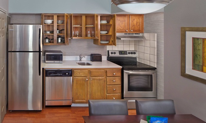 Long Wharf Apartment | New Haven Village Suites