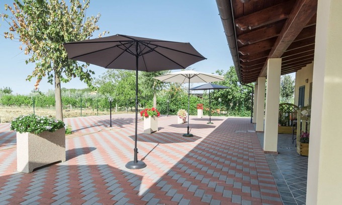 Bastia Umbra Condo | New Holiday House in Bastia Umbra with independent apartments and parking space