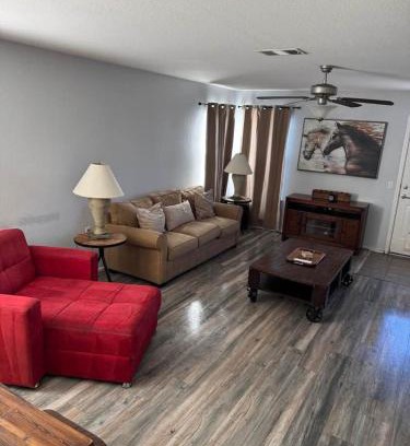 Austin House | New Home with King Bed and 3 Bedrooms Fire-pit Minutes to Cota and Tesla