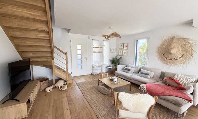 Le Tour-du-Parc Ski Chalet | New house for 8 - 500m plage du Rouvran