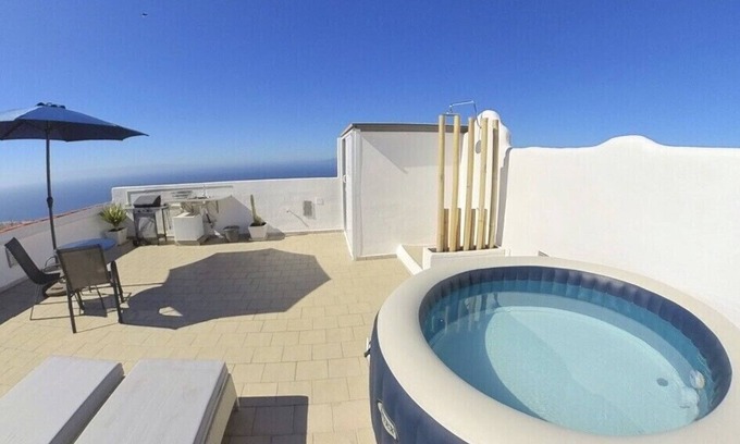 Adeje Apartment | NEW JACUZZI ETERNAL SPRING