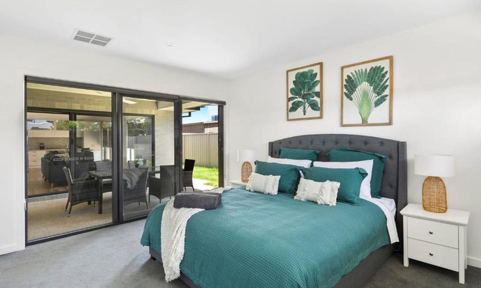 Yarrawonga Apartment | NEW - Lake Breeze in Rosella Place
