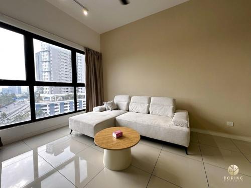 Bandar Puteri Puchong Apartment | NEW Le Pavilion Puchong 8-10pax 3R2B