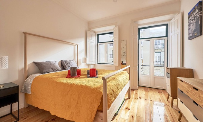 Sao Jorge de Arroios Apartment | NEW! Lisbon Hearth!