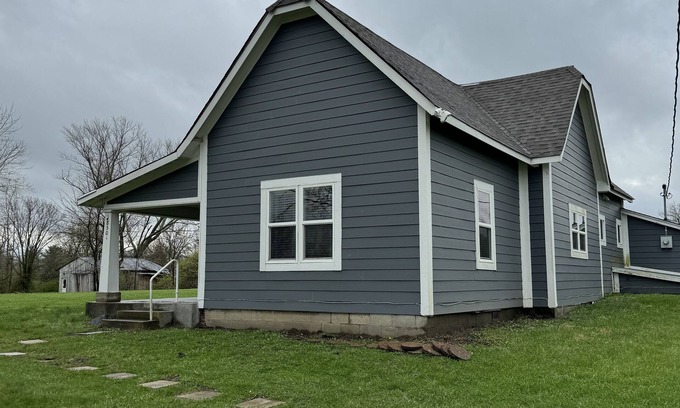 Zionsville House | NEW LISTING Charming Country Home Near Grand Park and Downtown Zionsville