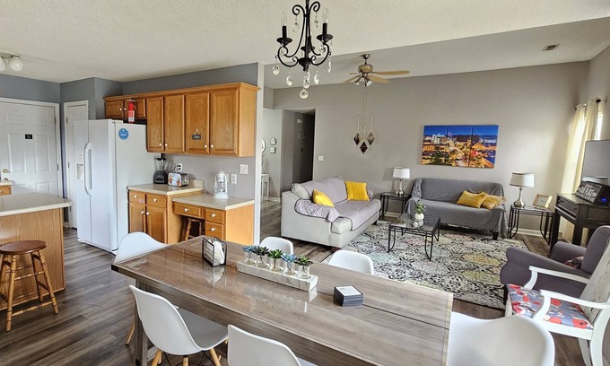 Columbia House | NEW LISTING Cozy family-friendly house in the heart of Columbia