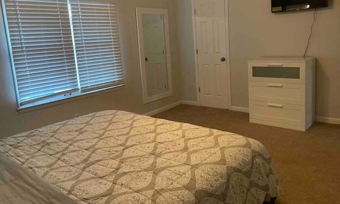 Stone Mountain House | new listing cozy home centrally located