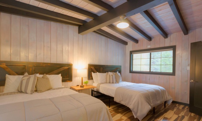 Sedona Apartment | NEW LISTING! Destination Oak Creek 6 by RedAwning