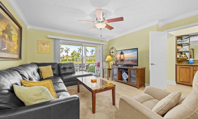 Isla del Sol Condo | New Listing! Ground Floor Vista Verde East Pond