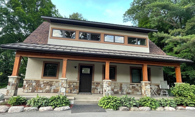 Nisswa House | New Listing Gull Lake East Side 1bed/1bath w/loft guesthouse in charming Nisswa