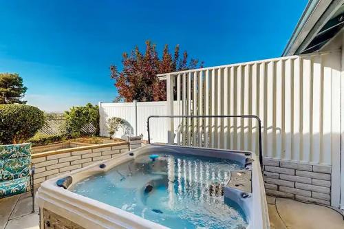 Mira Costa House | New Listing Mira Costa Cottage