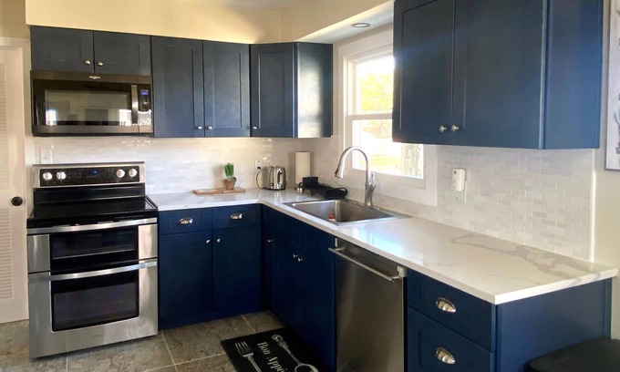 Allen Other | NEW LISTING🌾NEWLY RENOVATED MODERN & COZY FARMHOUSE