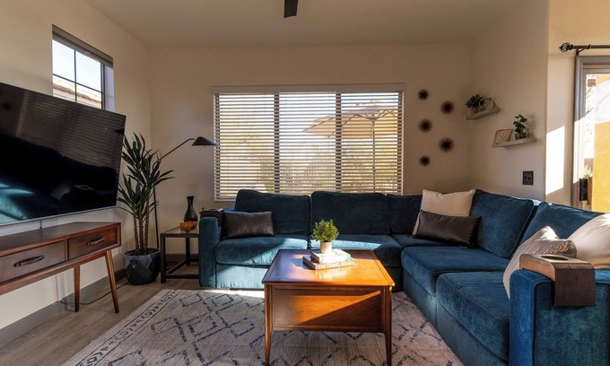 Desert Ridge House | New Listing Special! 3 Bedroom House in Prime Desert Ridge Location