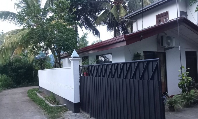 Kamburugamuwa Villa | NEW LOOK VILLA