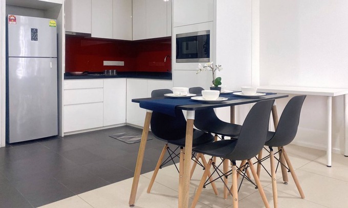 Mont Kiara Condo | New Lovely Arcoris Mont Kiara 1-5pax Netflix