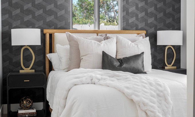 Santa Ana House | New Luxurious 1BR/1BA! Perfect solo/couple getaway
