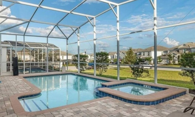 Davenport Villa | NEW! Luxurious 6BR Villa in Champions Gate | Pool, Spa & Near Disney