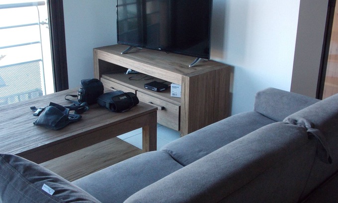 Chorges Apartment | New luxury apartment, 2 terraces with lake and mountain views