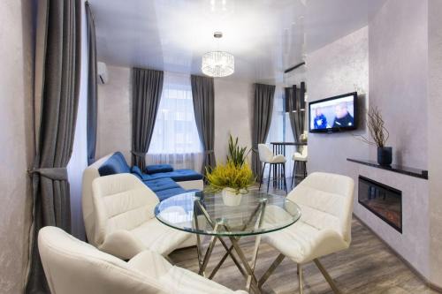 Petrovskoye Apartment | New luxury Apartment in the Center on Konstitution Square