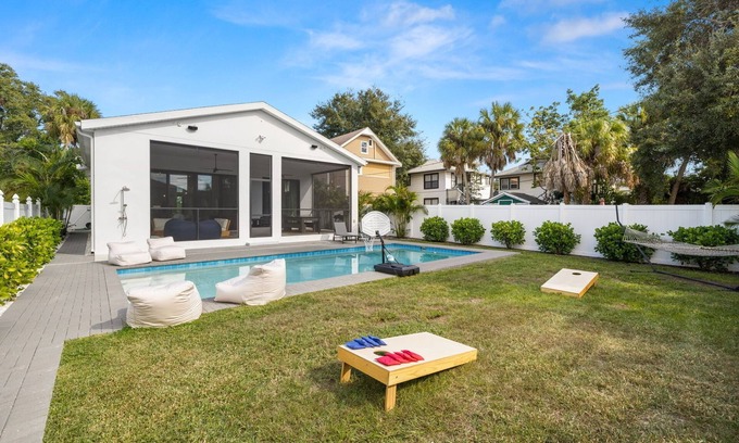Historic Uptown House | NEW Luxury Downtown Pool Retreat/Walk to Central Ave/Heated Salt Water Pool